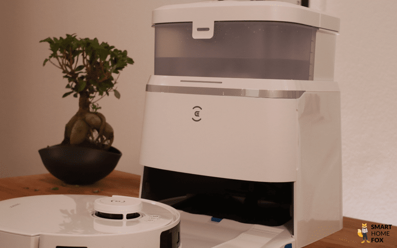 Станция OMNI робота-пылесоса DEEBOT T30 PRO.
